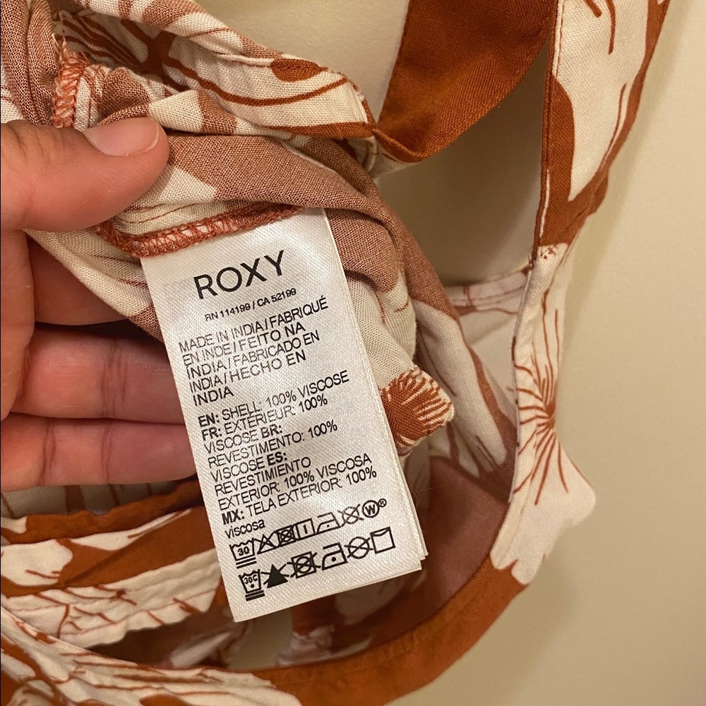 Roxy Top - Picture 6 of 7